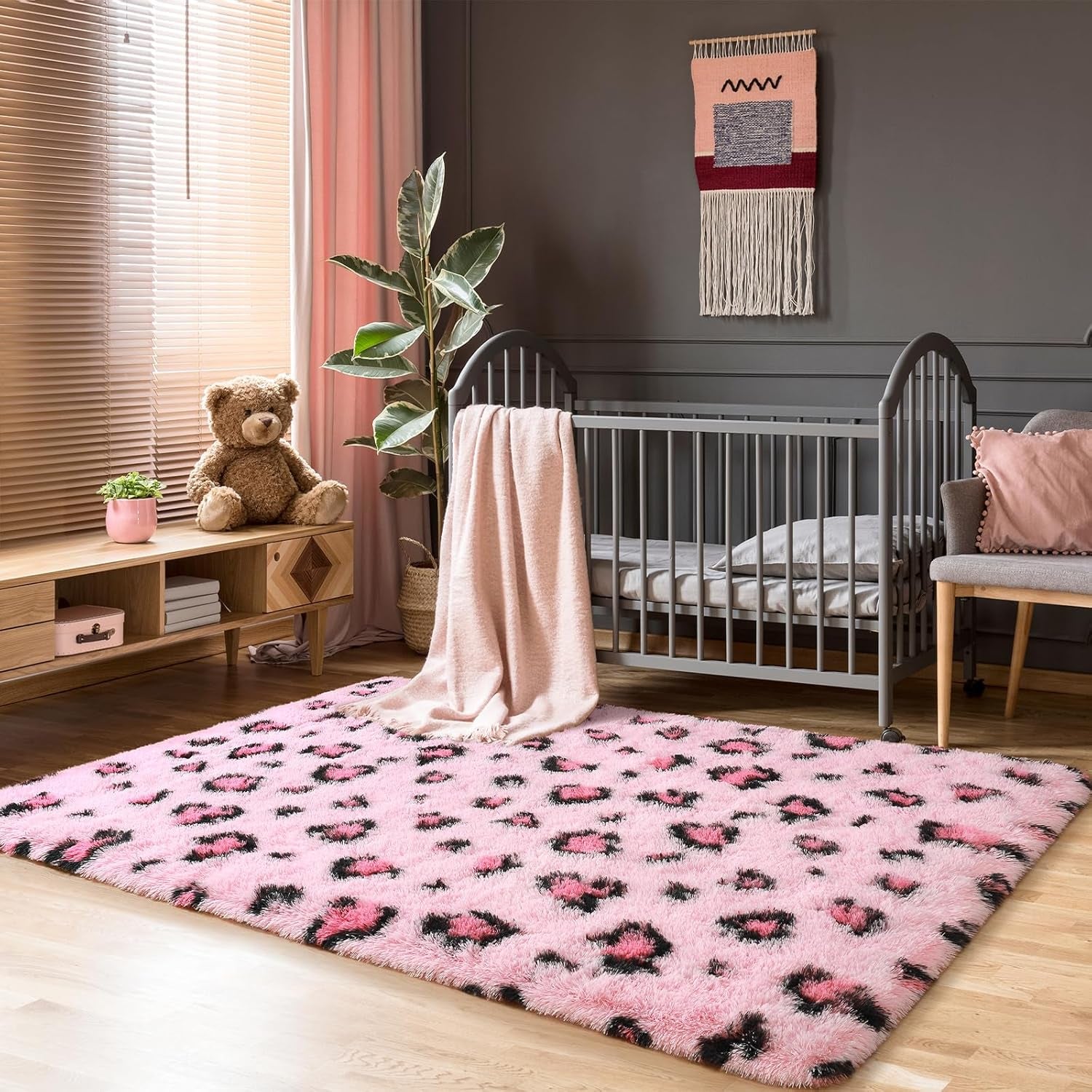 Pink Leopard Print Rug – Soft, Plush Area Rug for Kids’ Bedroom, Living Room, Nursery & Dorm